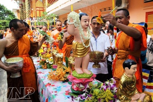 Chol Chnam Thmay festival of the Khmer - ảnh 2